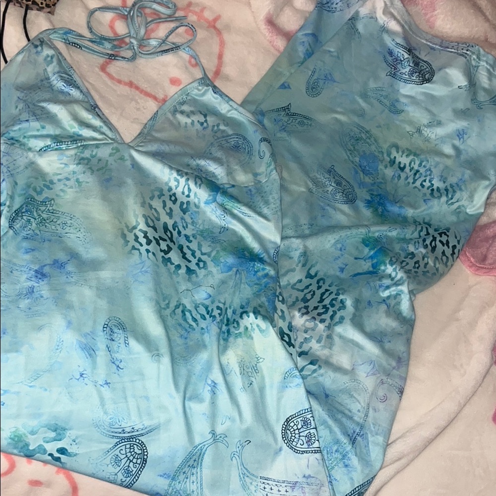 Silky baby blue leopard dress 👗